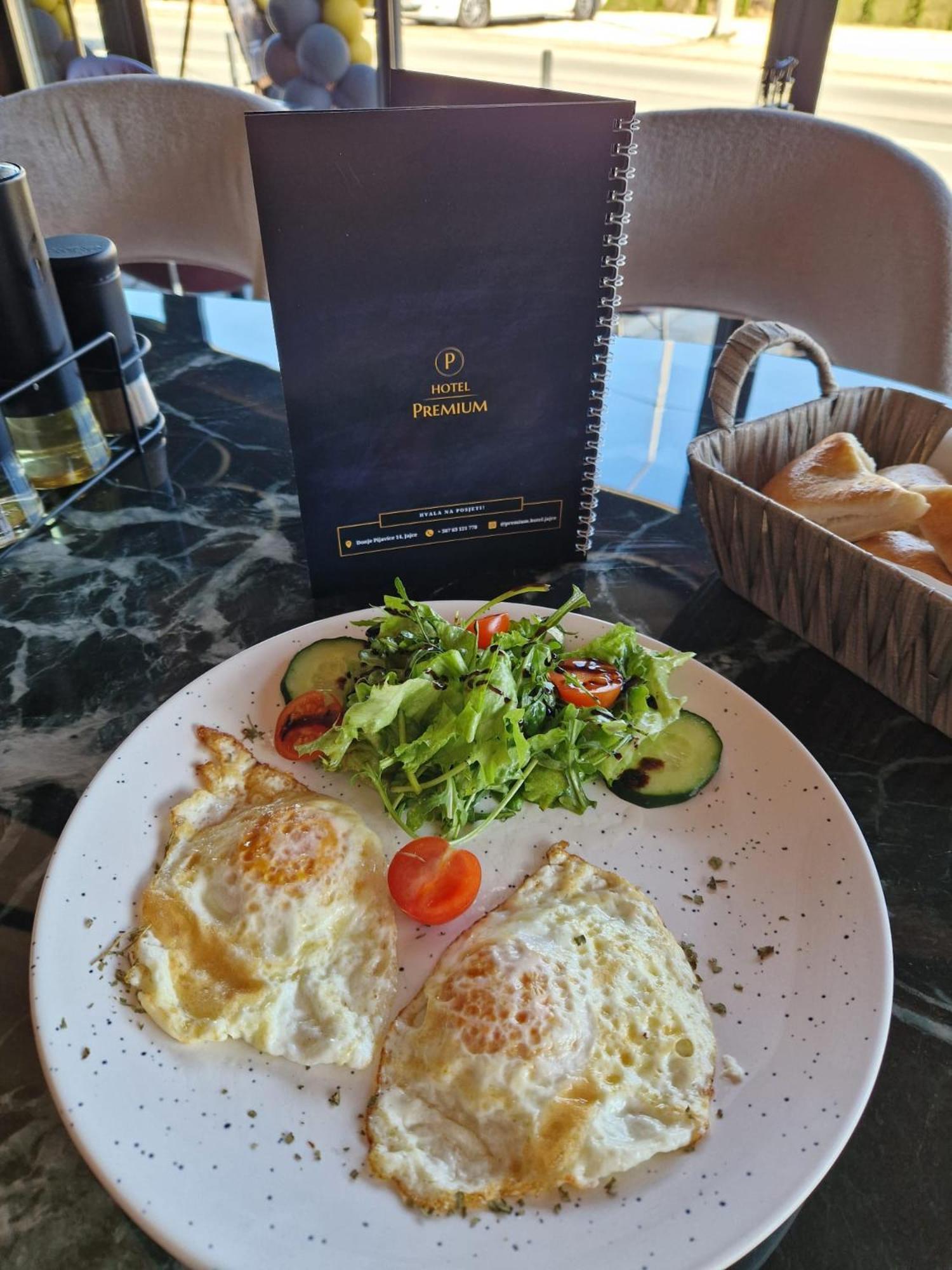 Hotel Premium Jajce Bagian luar foto